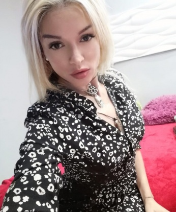 Волшебница в искусстве соблазнения, я обещаю тебе незабываемые моменты наслаждения и удовольствия. Я живу в Москве, городе возможностей, и готова предложить тебе широкий спектр возможностей для воплощения твоих самых смелых фантазий. Разрешите познакомиться поближе и раскрыть все тайны нашей встречи? 🌟
Мои услуги простираются от элегантного сопровождения на мероприятиях до интимной близости в нашей уютной и конфиденциальной обители. Мое тело создано для удовольствия, с красивыми изгибами и нежной кожей. Я внимательно слушаю и стараюсь понять твои мечты, чтобы сделать их яркими реальностью.
Мои отзывы говорят о моей профессиональности и способности доставлять истинное удовольствие моим партнерам. Ты сможешь наслаждаться моими эротическими фото, подчеркивающими мою женственность и страстность.
Ты заслуживаешь самых разнообразных наслаждений, и я всегда готова предложить тебе незабываемые моменты. Открой дверь в мир нашего интимного путешествия, и я подарю тебе море эмоций и нежности. Обещаю, ты не пожалеешь. Жду нашу встречу в Москве, чтобы подарить тебе магию страсти и наслаждения. 💋 Надежда